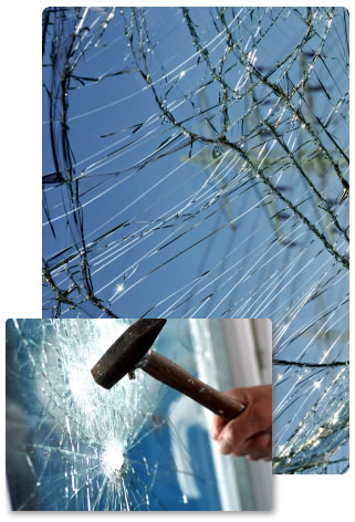 Laminated glass being struck by hammer
